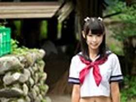 ド田舎の川辺で見つけた日焼けロリィーちゃん 舞園にこ18才 サンプル動画サムネイル